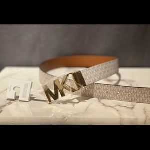 Reversible MK belt